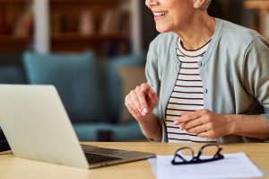 オンライングループ